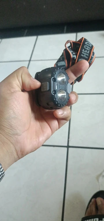 Ade557ea0ceed46f8a5c874f47806d38fT.jpg