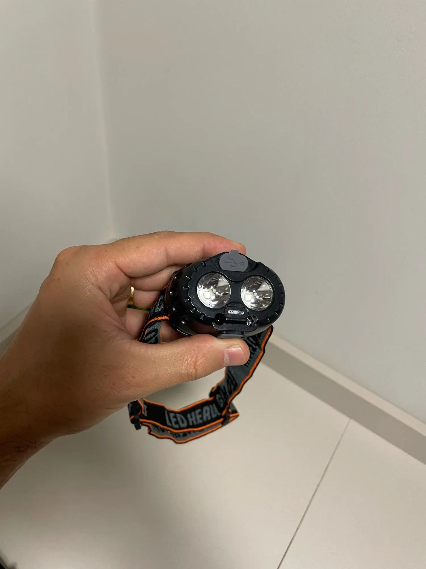 Aeaad0e1df0b745a3837844f2789f859e8.jpg